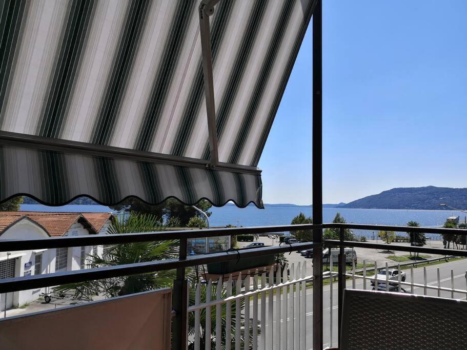 Appartamento Chic Vista Lago - Casa Janis Вербания Экстерьер фото